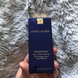 Estee Lauder double wear foundation in Ecru